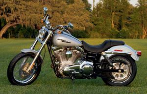 HARLEY-DAVIDSON-Super-Glide-Custom-9075 2.jpg