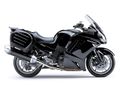 Kawasaki-gtr-1400-03.jpg