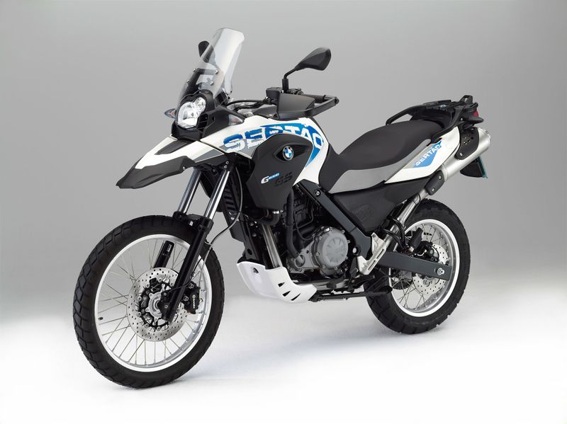 Файл:2012-BMW-G650GSSertaod.jpg