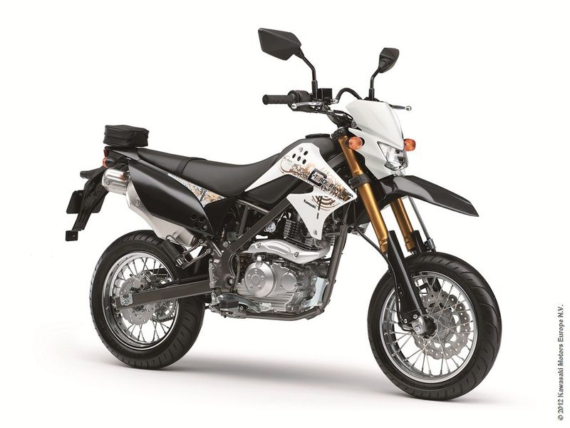 Файл:2012-kawasaki-d-tracker-1-18 1280x0w.jpg